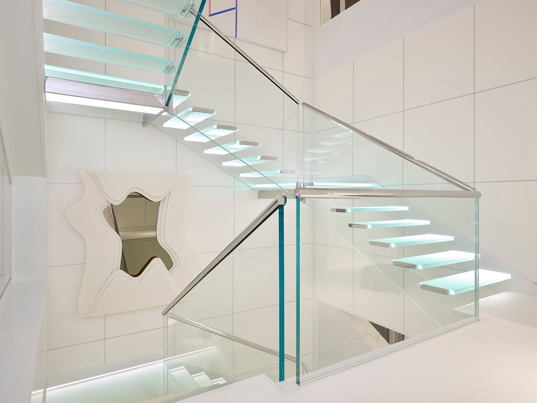 Стеклянная лестница со светодиодной подсветкой Siller Treppen Mistral ARCH-00150550