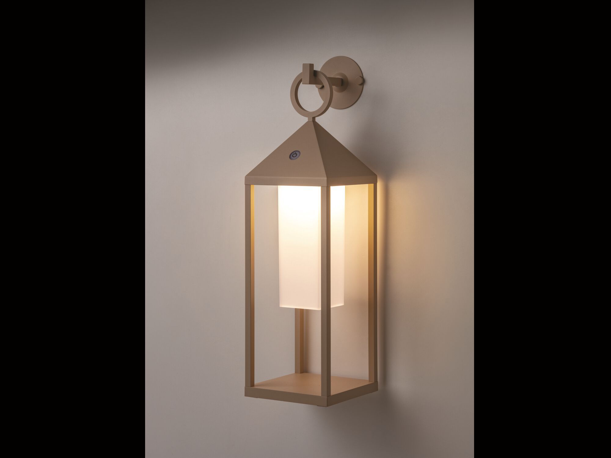 Светодиодная настольная лампа из литого алюминия с USB-зарядкой PAN Portable ARCH-00042526 - Вид №1