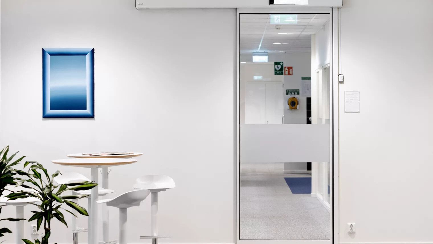 Система автоматических дверей ASSA ABLOY Entrance Systems автоматические раздвижные двери ARCH-00056324 - Вид №1