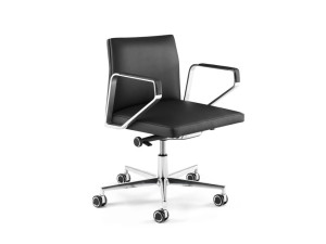 Офисное кресло с 5 спицами