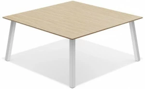 Casala Квадратный деревянный стол для переговоров Wishbone 6660-17