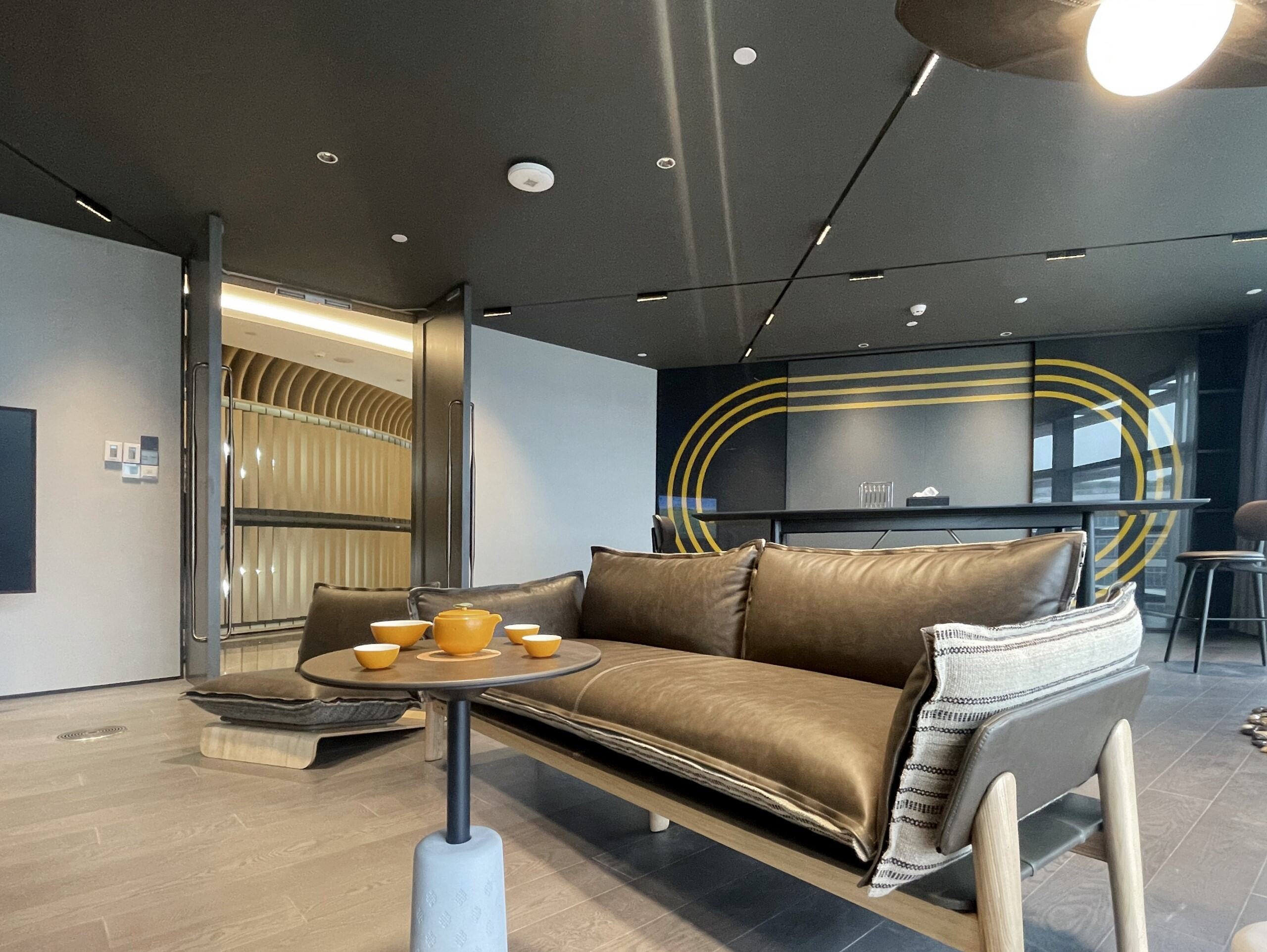 Кожаный диван Як KVN Design Furniture Nomadic ARCH-00051434 - Вид №5