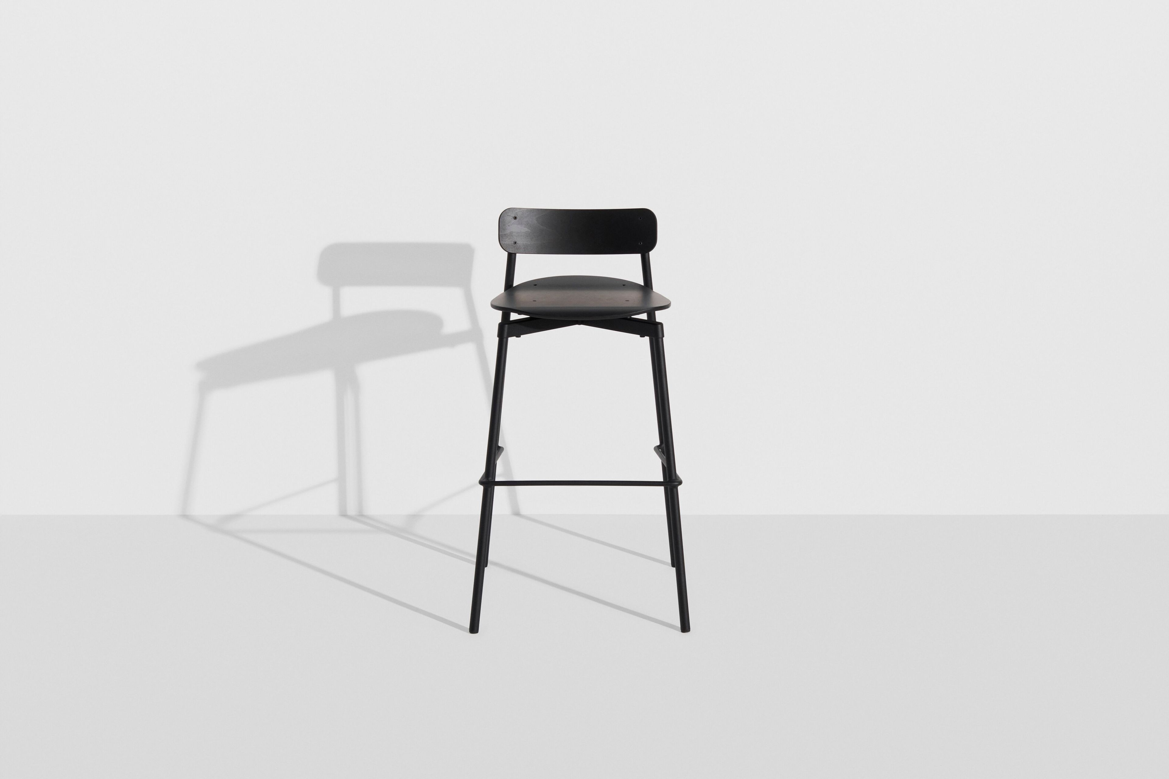 Высокий деревянный штабелируемый стул с подставкой для ног Petite Friture Fromme ARCH-00088785 - Вид №1