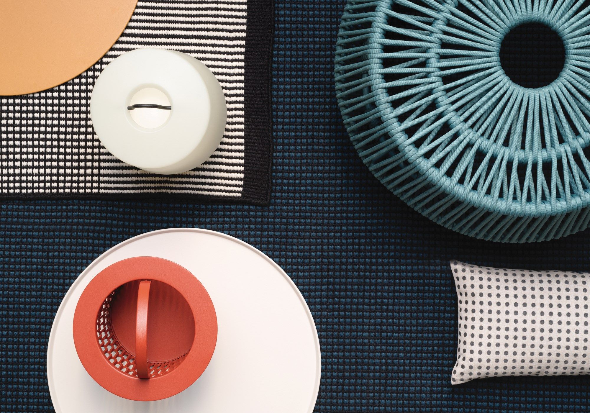 Полипропиленовая светодиодная наружная настольная лампа Kettal MIA ARCH-00059792 - Вид №8