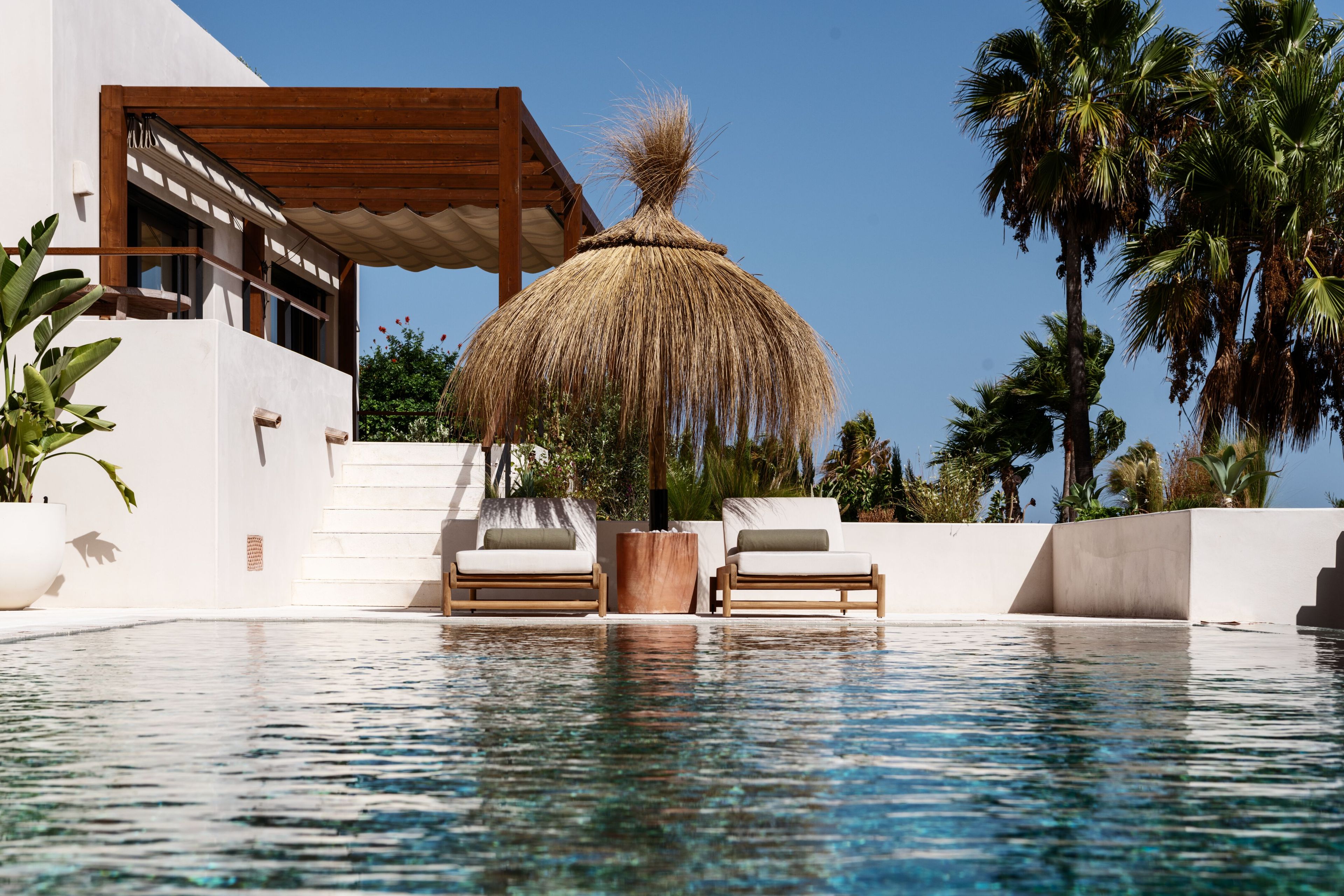 Садовая кровать из тикового дерева с подушками Sunbrella FJAKA Pomalo ARCH-00055129 - Вид №14