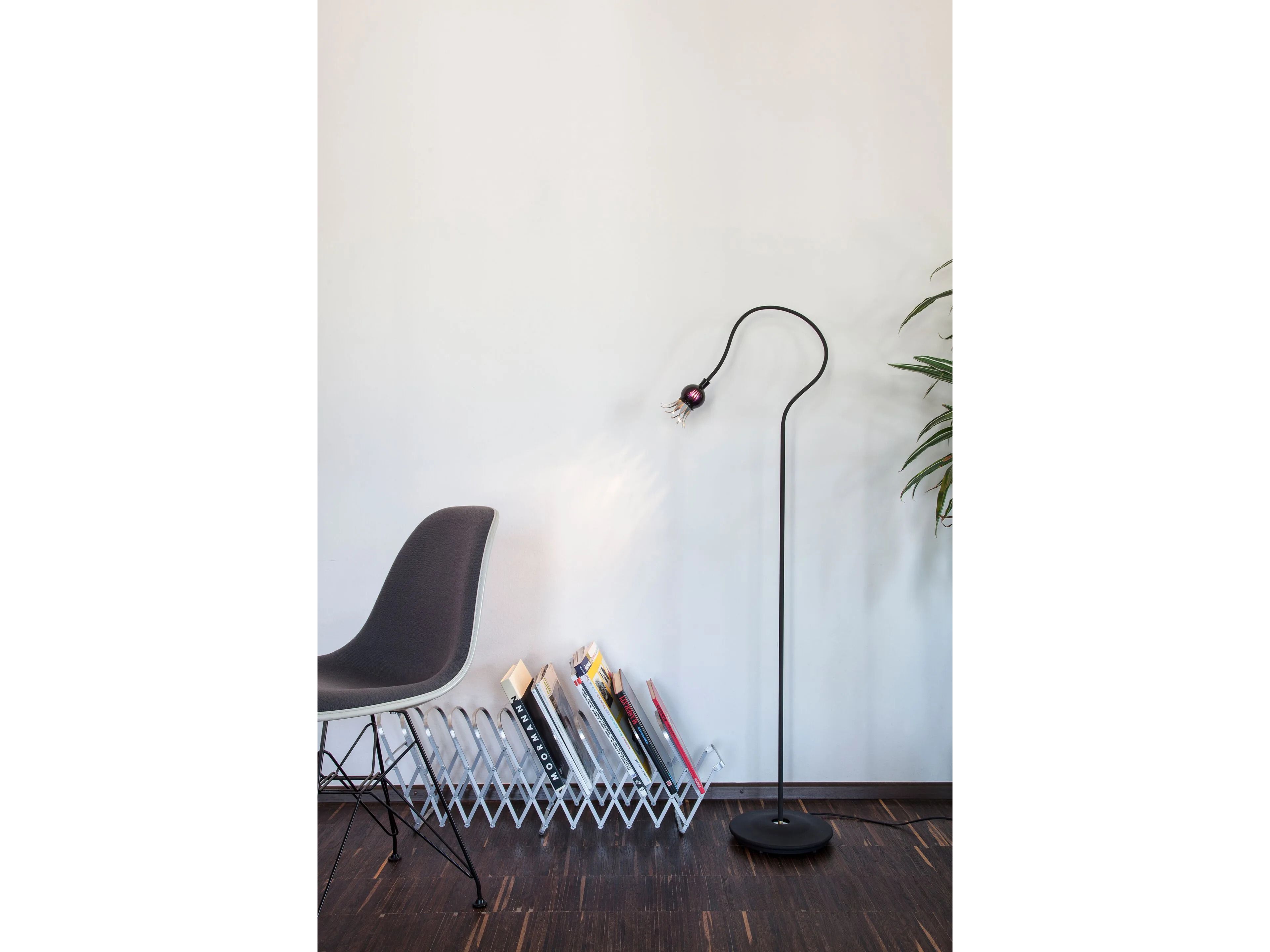 Алюминиевый и стеклянный светодиодный торшер с гибкой рукояткой serien.lighting POPPY ARCH-00021805 - Вид №3