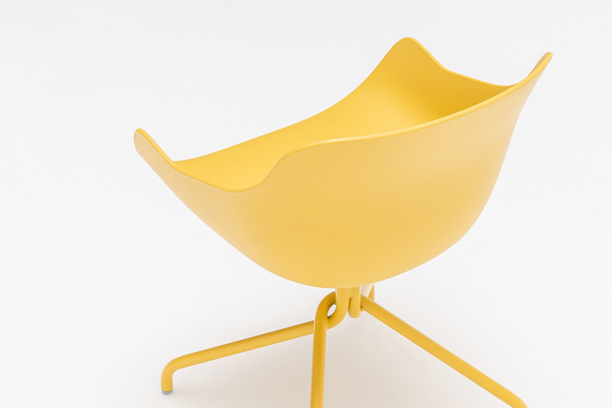 Вращающееся кресло из полипропилена с подлокотниками MDD Baltic ARCH-00095572 - Вид №4