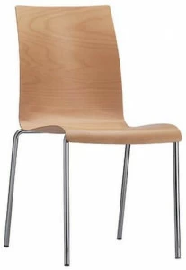 Brunner Штабелируемый деревянный стул Fina