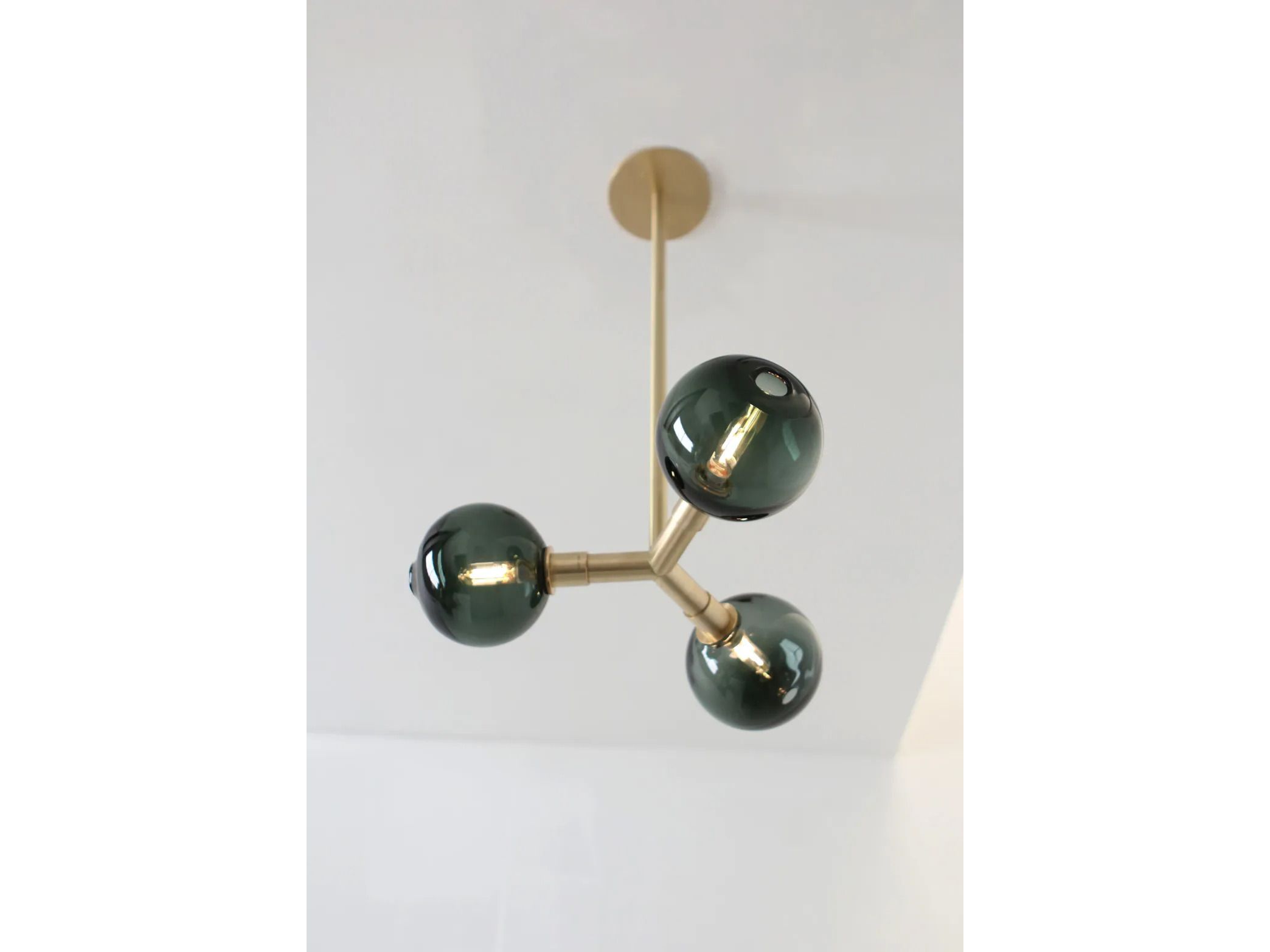 Подвесной светильник из латуни и выдувного стекла SkLO Stem ARCH-00145447 - Вид №1