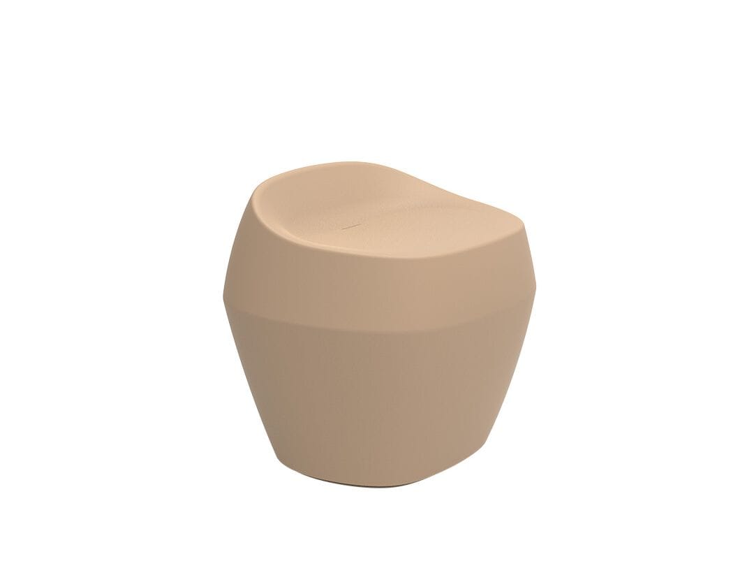 Низкий садовый стул из полиэтилена Vondom Noma ARCH-00030514 - Вид №1