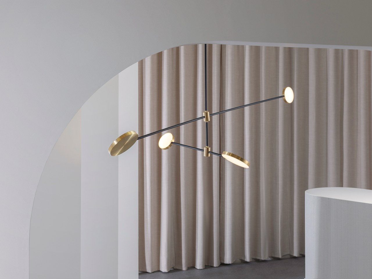Металлический светодиодный потолочный светильник ручной работы Cameron Design House Motion ARCH-00033231 - Вид №8
