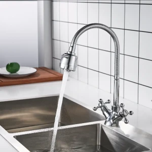 Смеситель кухонный Клевер LL 519 высота 20 см с гибким изливом цвет хром