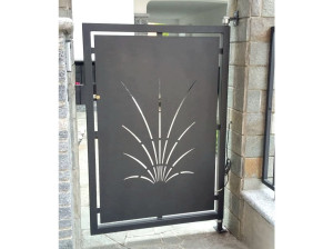 Железные пешеходные ворота