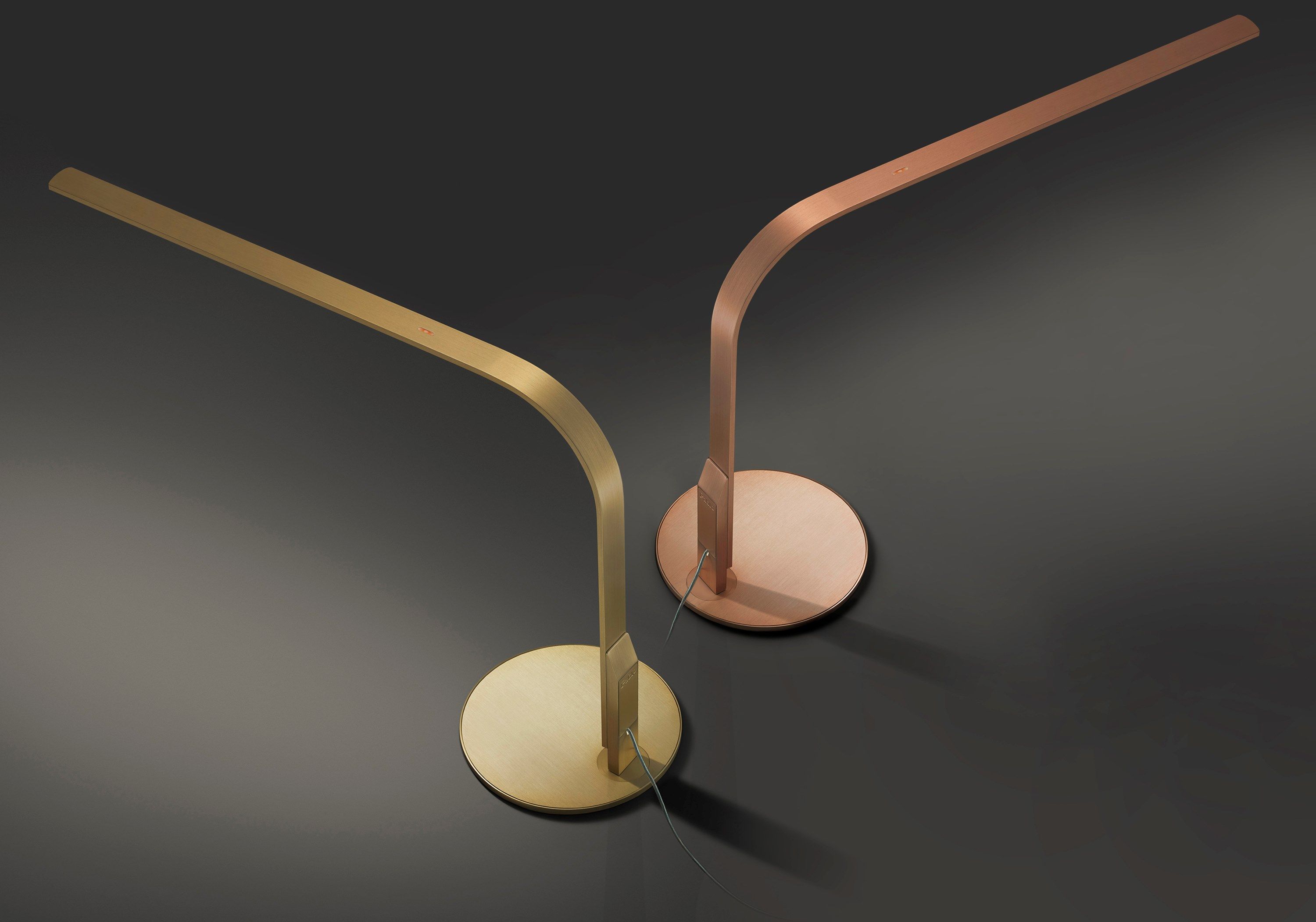 Алюминиевая светодиодная настольная лампа с USB-разъемом Pablo Designs LIM360 ARCH-00092895 - Вид №1