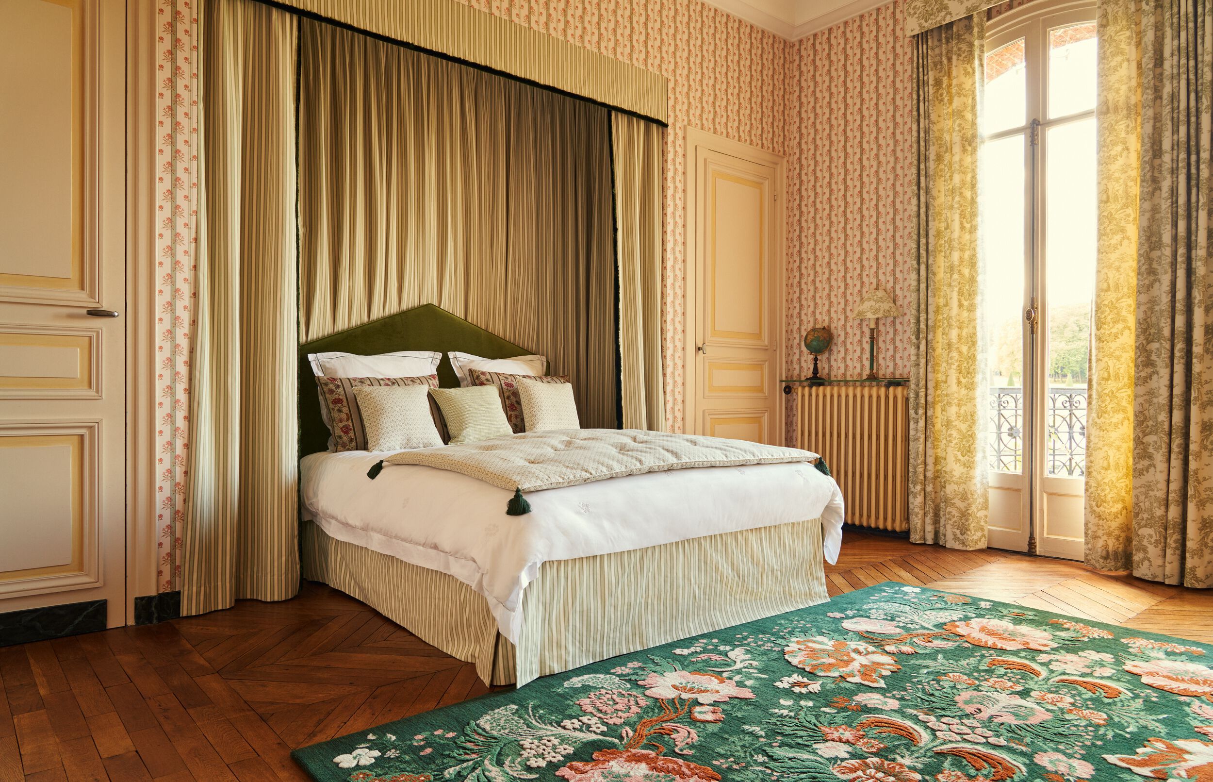 Изготовленный на заказ шерстяной прямоугольный цветочный ковер LELIEVRE Quenin-Belle Époque ARCH-00058485 - Вид №3