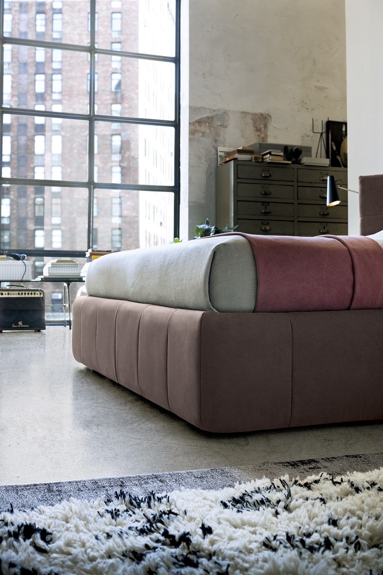 Двуспальная кровать для хранения ткани с капитонным изголовьем Felis Bedstories ARCH-00083536 - Вид №6