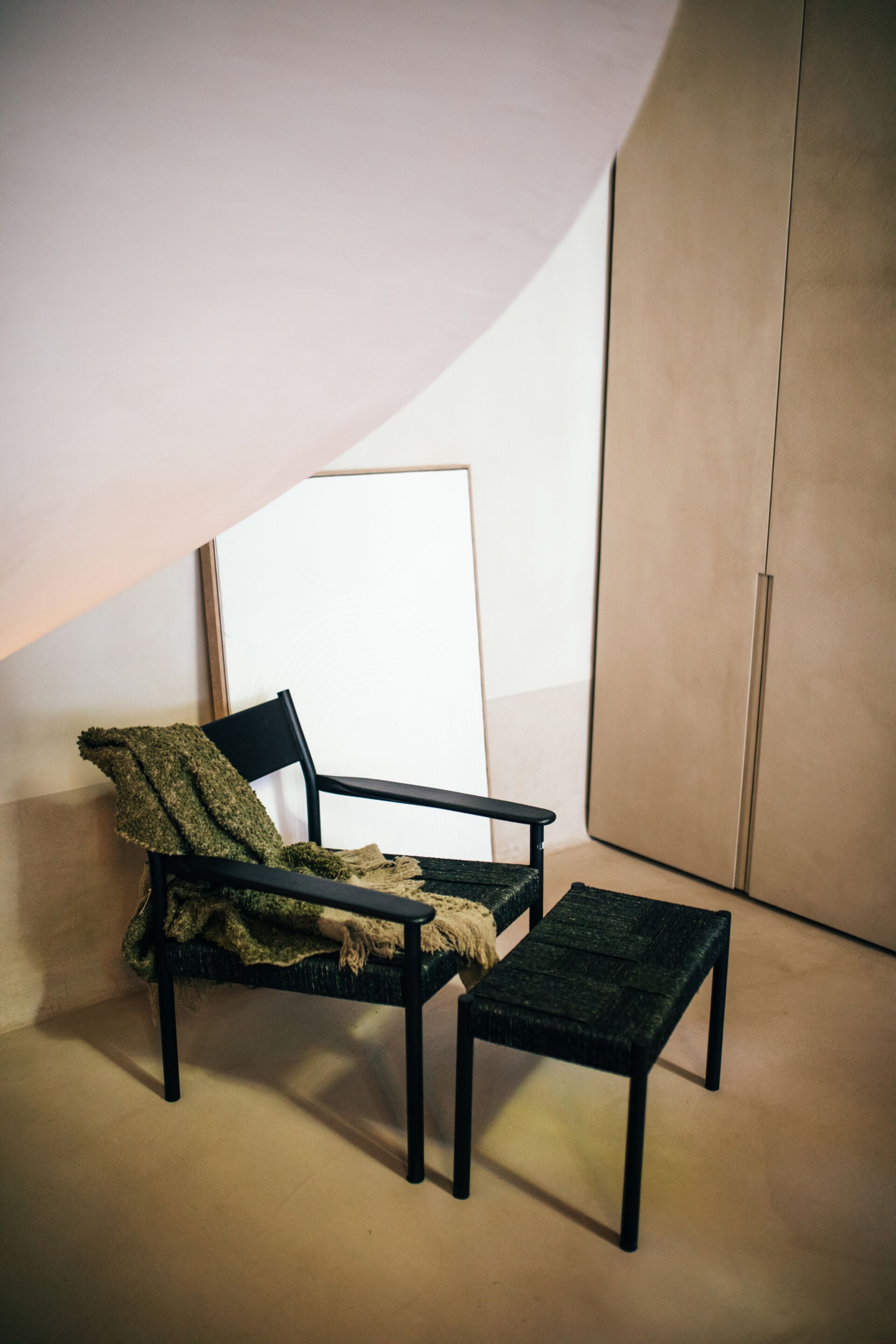 Скамья / подставка для ног из манго POMAX Cullinan ARCH-00055223 - Вид №5