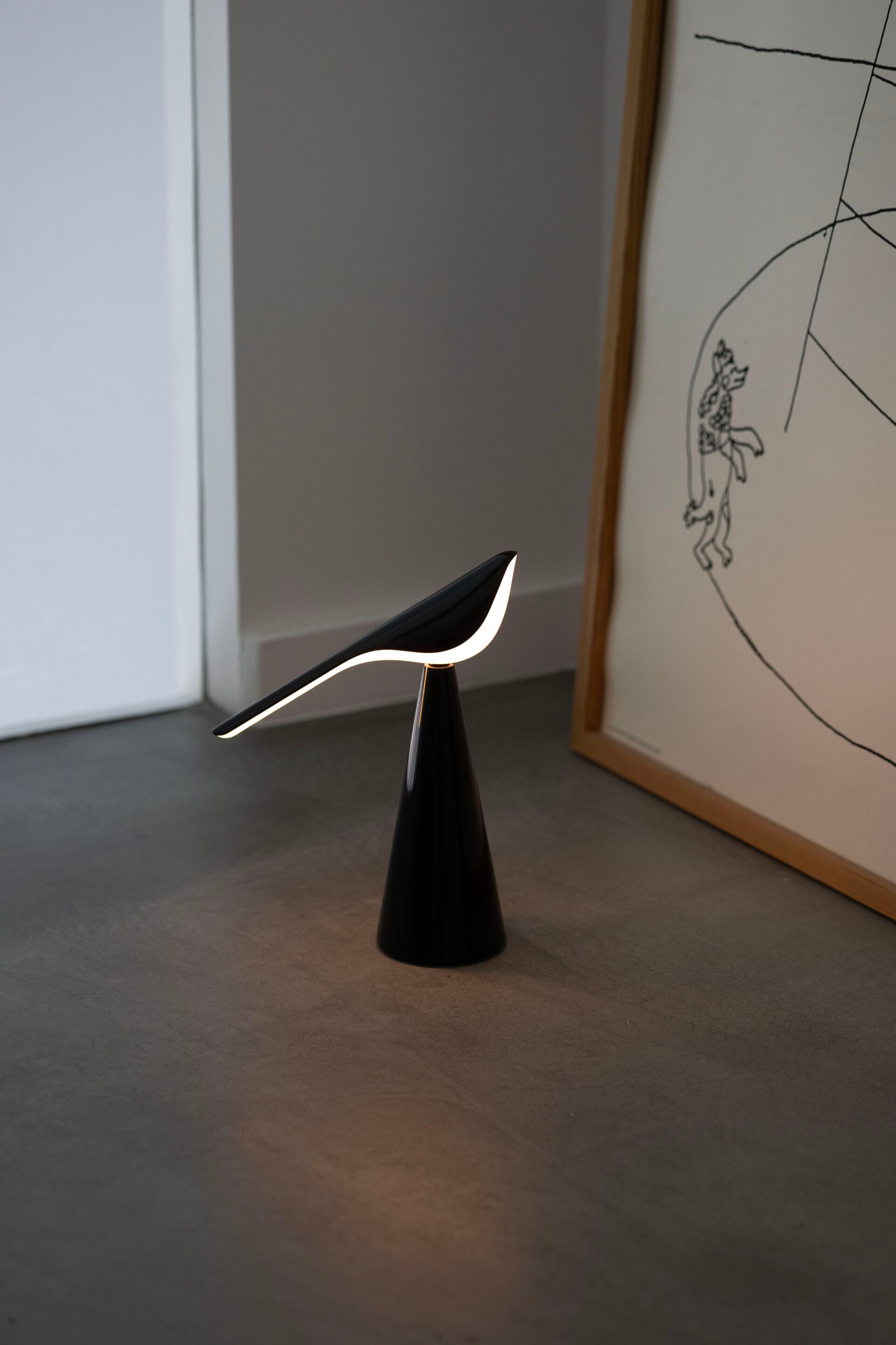 Алюминиевая светодиодная настольная лампа Established&Sons TIKI ARCH-00145932 - Вид №36