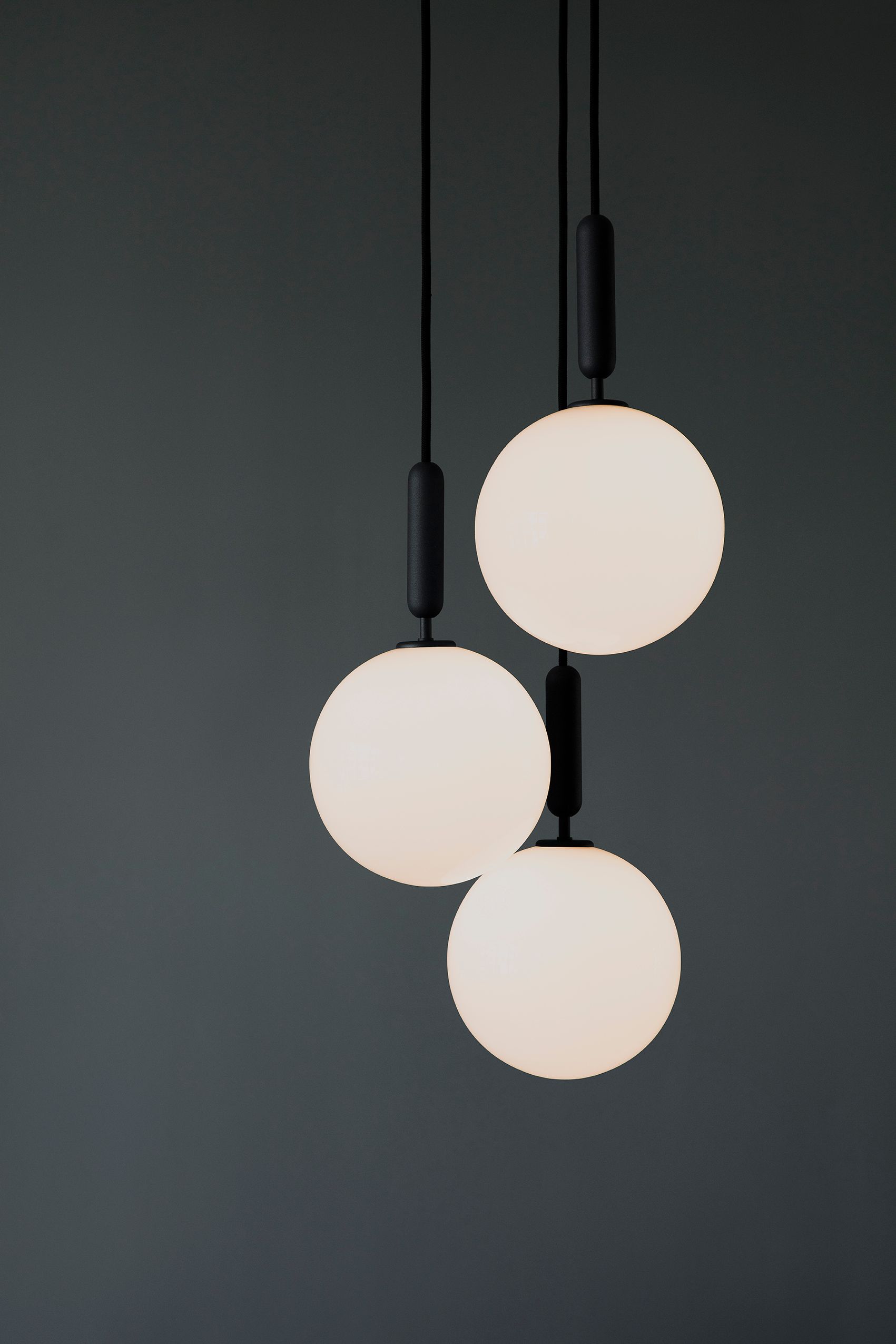 Стеклянный светодиодный подвесной светильник Nuura Miira ARCH-00118333 - Вид №5