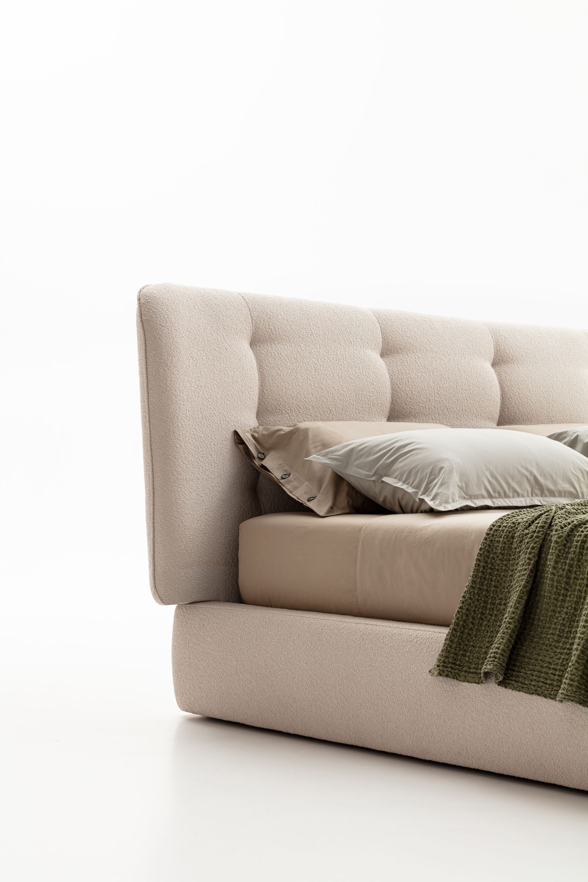 Двуспальная кровать для хранения ткани NICOLINE RUBICON HIGH ARCH-00012635 - Вид №3