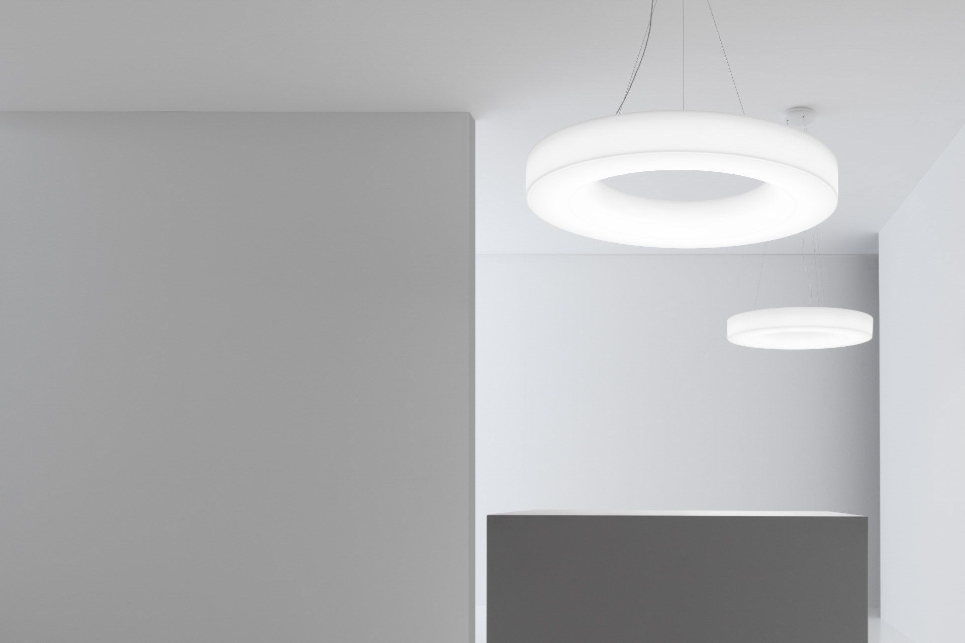 Светодиодный подвесной светильник из полиэтилена Stilnovo Saturn ARCH-00041520 - Вид №1