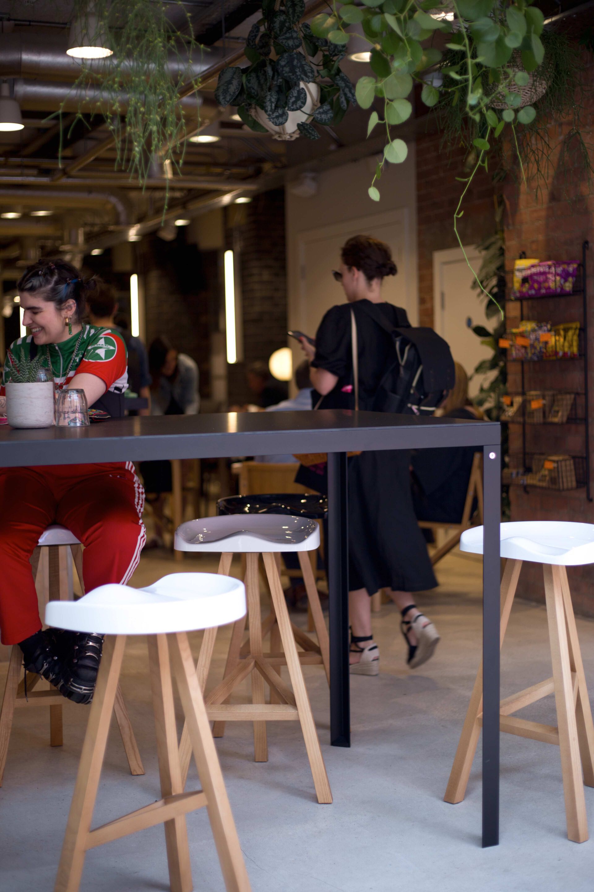 Высокий стул из дуба и акрила Established&Sons Heidi ARCH-00030098 - Вид №2