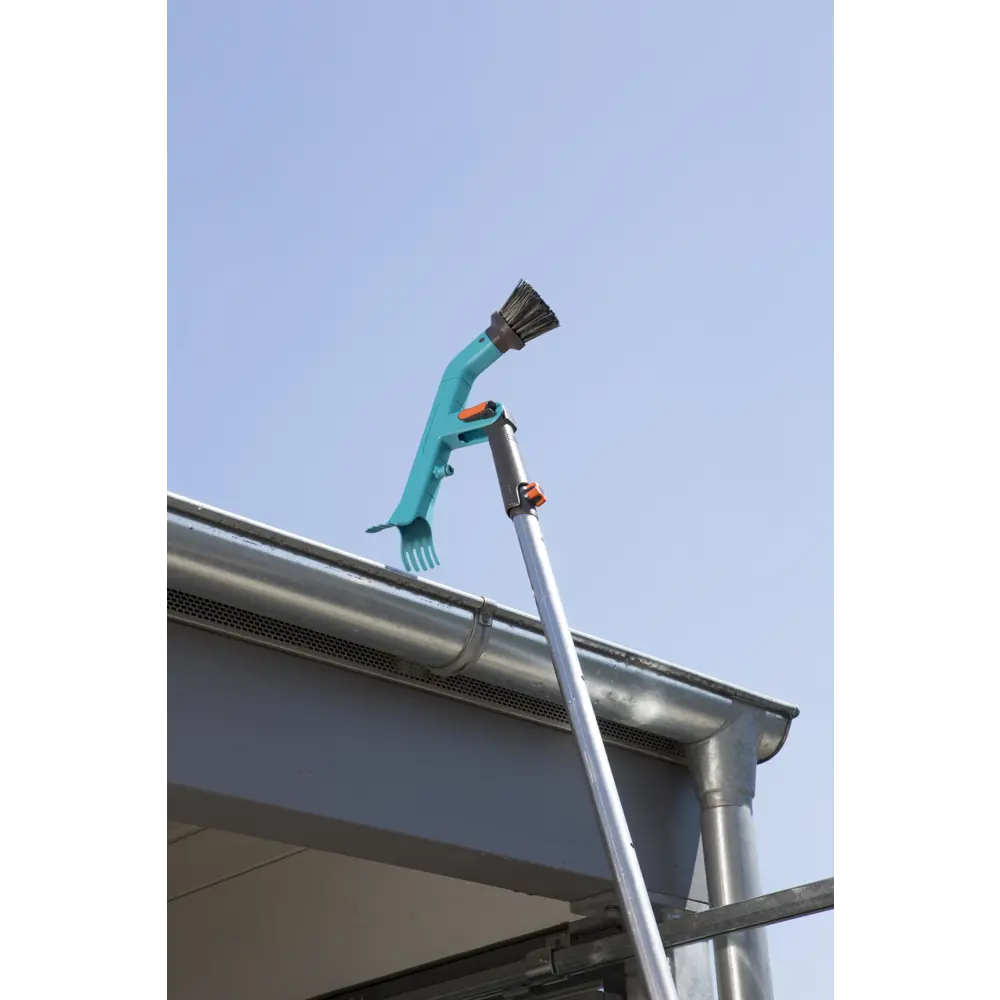 Очиститель желобов Gardena с телескопической ручкой STLM-2177166 - Вид №3