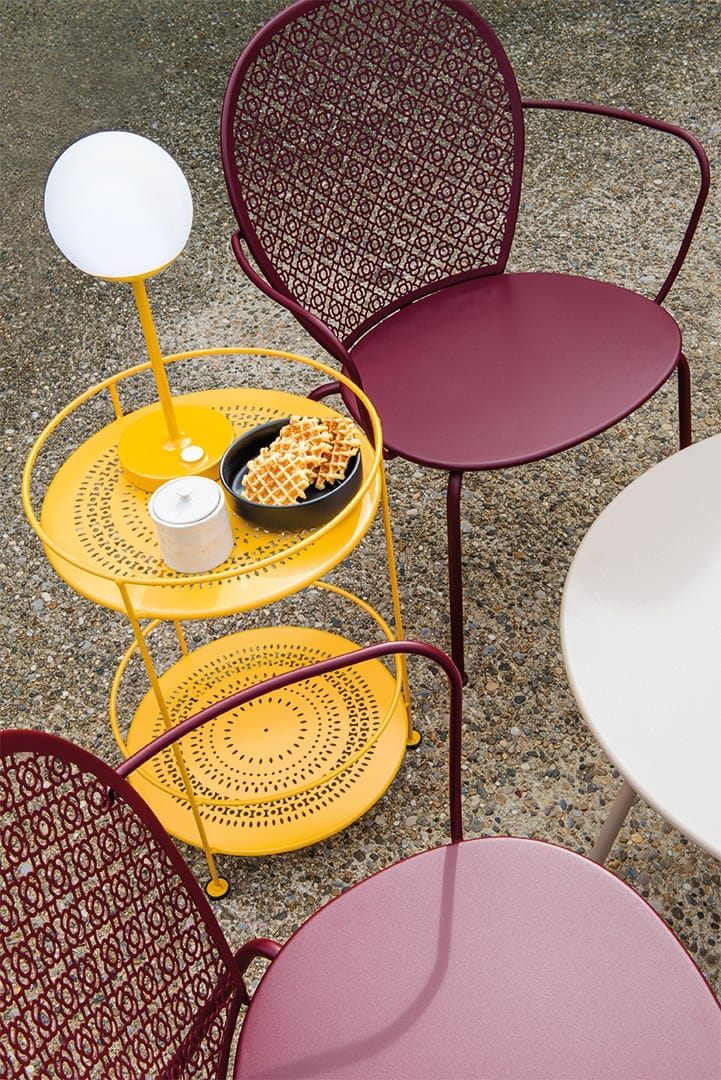 Стальной садовый стул с подлокотниками Fermob Lorette ARCH-00152060 - Вид №4