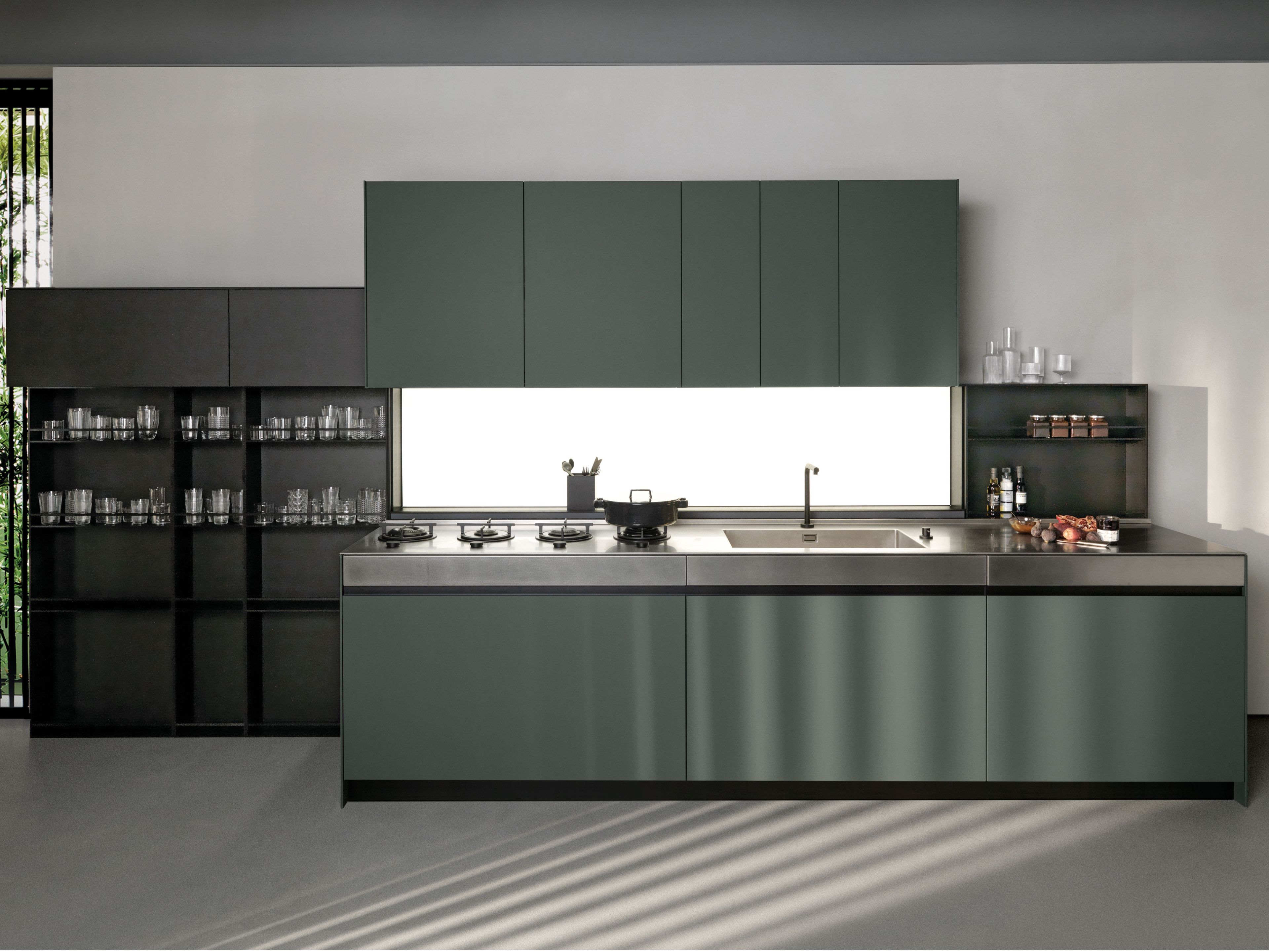 Линейная секционная кухня без ручек Euromobil шесть ARCH-00064522