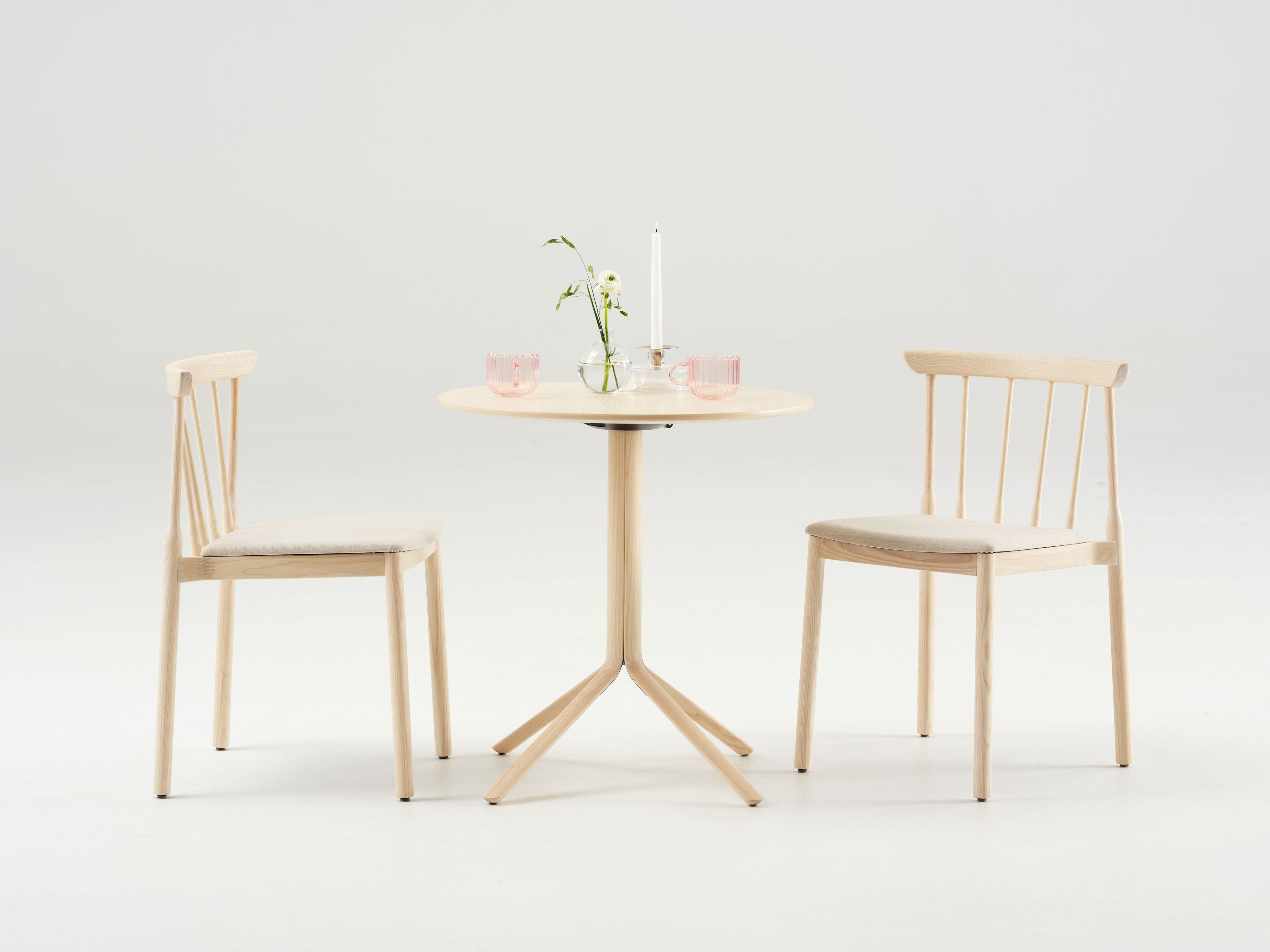 Штабелируемый стул из массива дерева Karl Andersson TAVERNA ARCH-00090733 - Вид №13