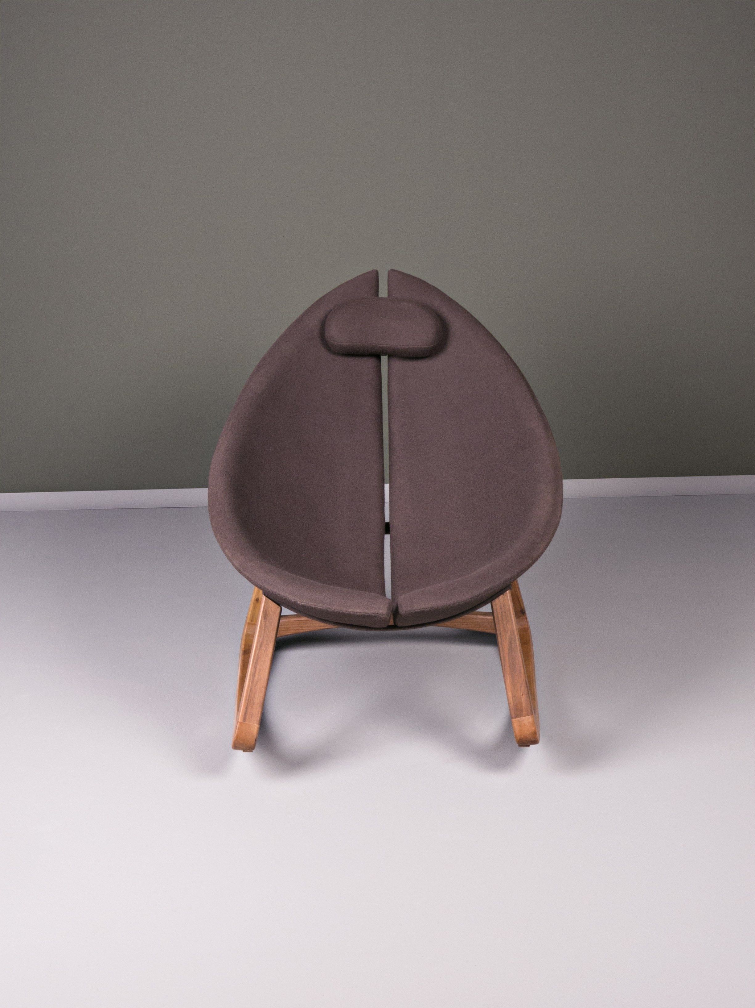 Деревянное кресло-качалка с высокой спинкой HOOKL und STOOL MINAS ARCH-00026578 - Вид №3