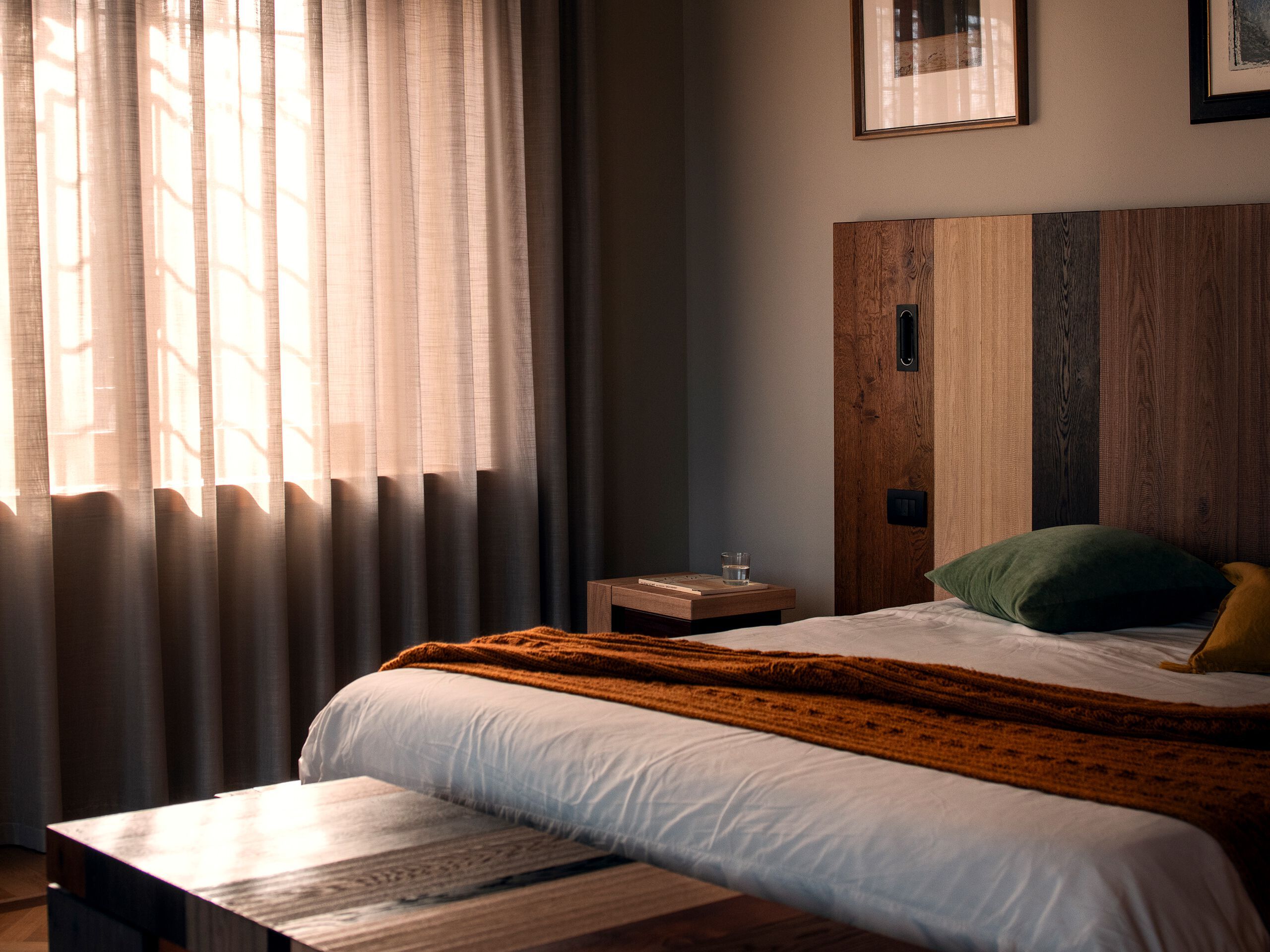 Деревянная двуспальная кровать с высоким изголовьем Disegno di Legno только ARCH-00130505 - Вид №5