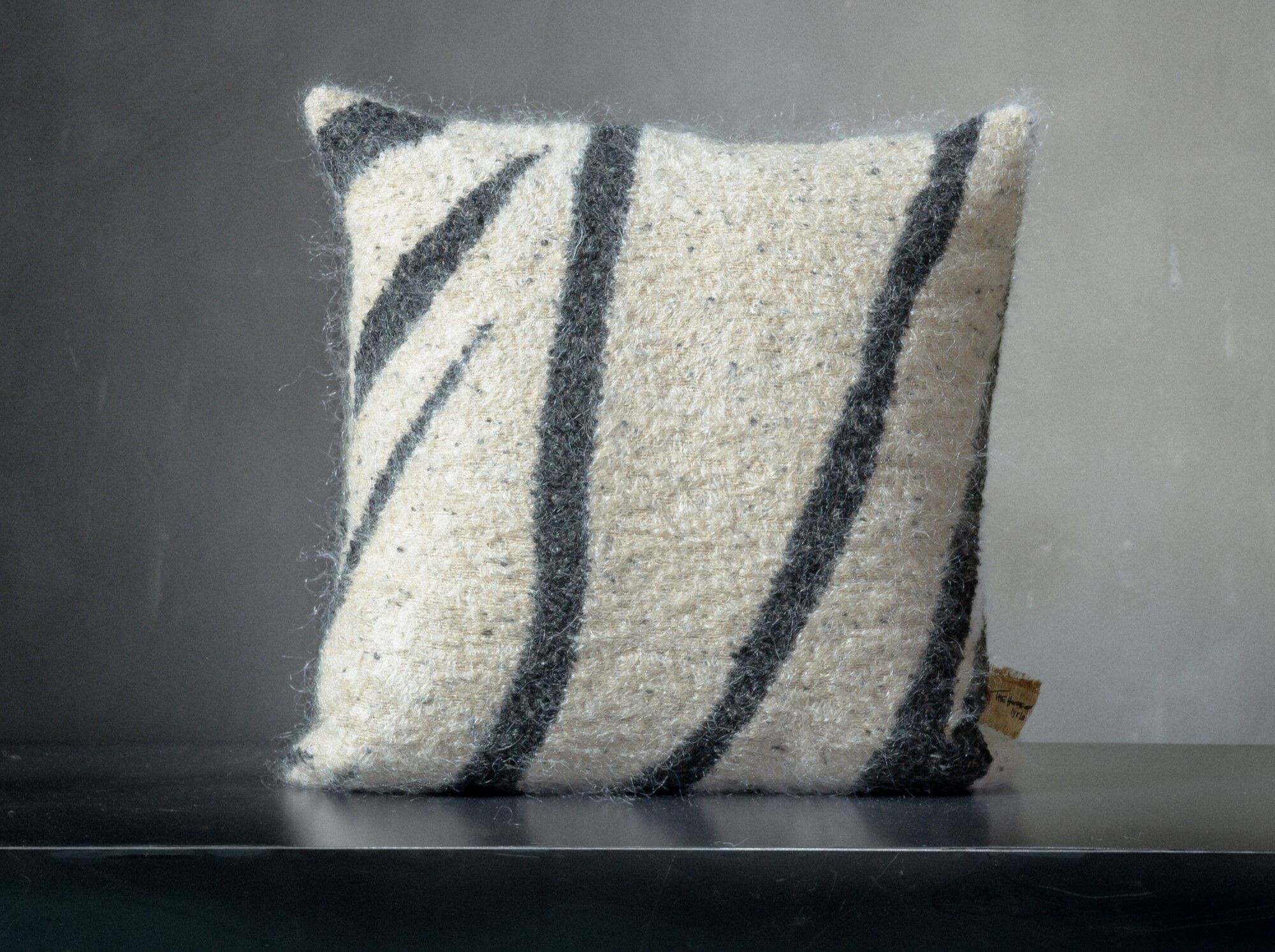 Квадратная подушка из мохера The House of Lyria MILLET ARCH-00078840