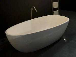 RIFRA Отдельностоящая овальная ванна из cristalplant®