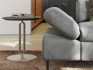 Круглый деревянный журнальный столик