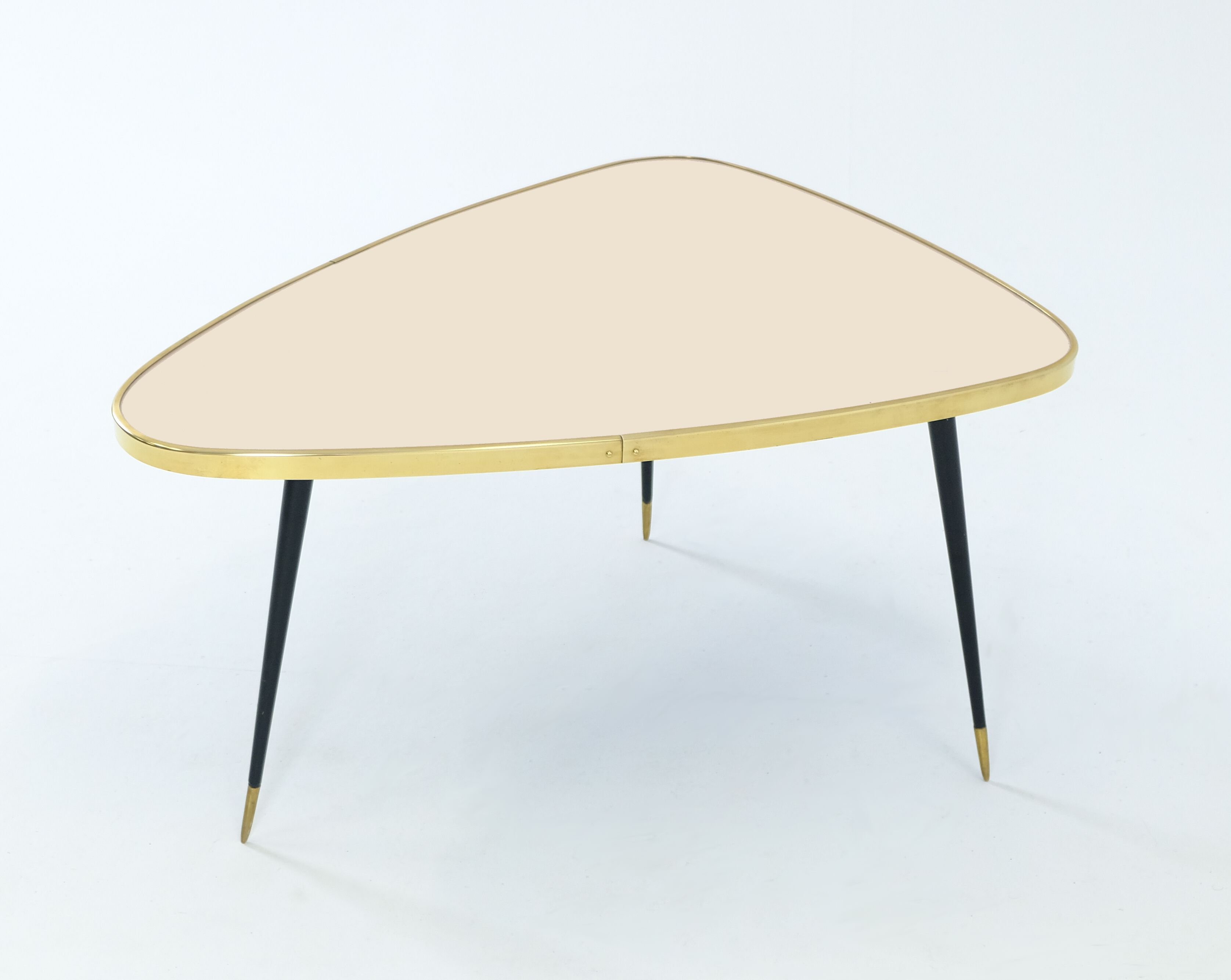 Журнальный столик из ламинированного стекла с полированным латунным профилем Jover+Valls Antique Boutique-Twist ARCH-00039988 - Вид №43