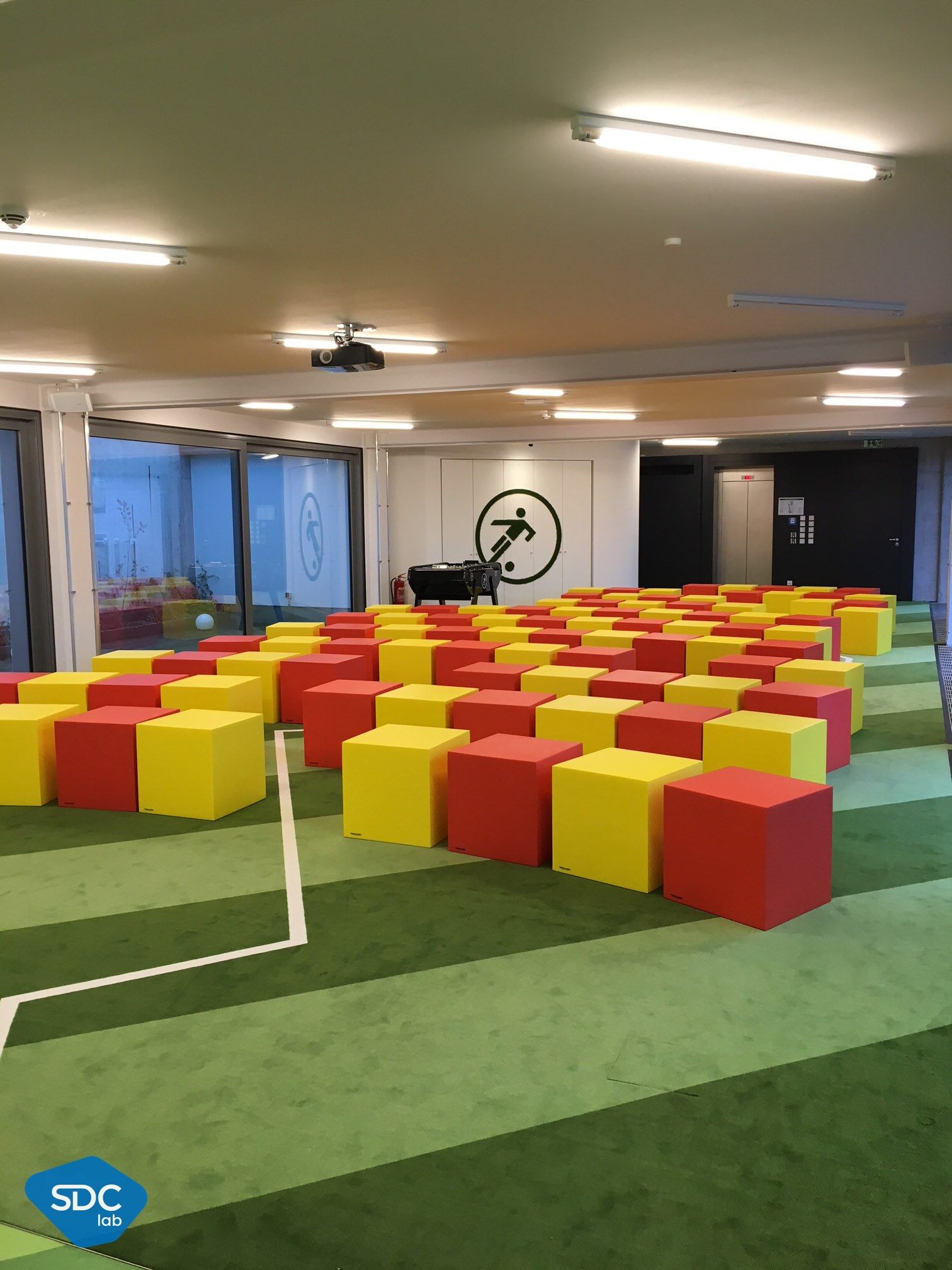 Квадратный пуф из пены QM Quinze & Milan Primary ARCH-00040097 - Вид №3