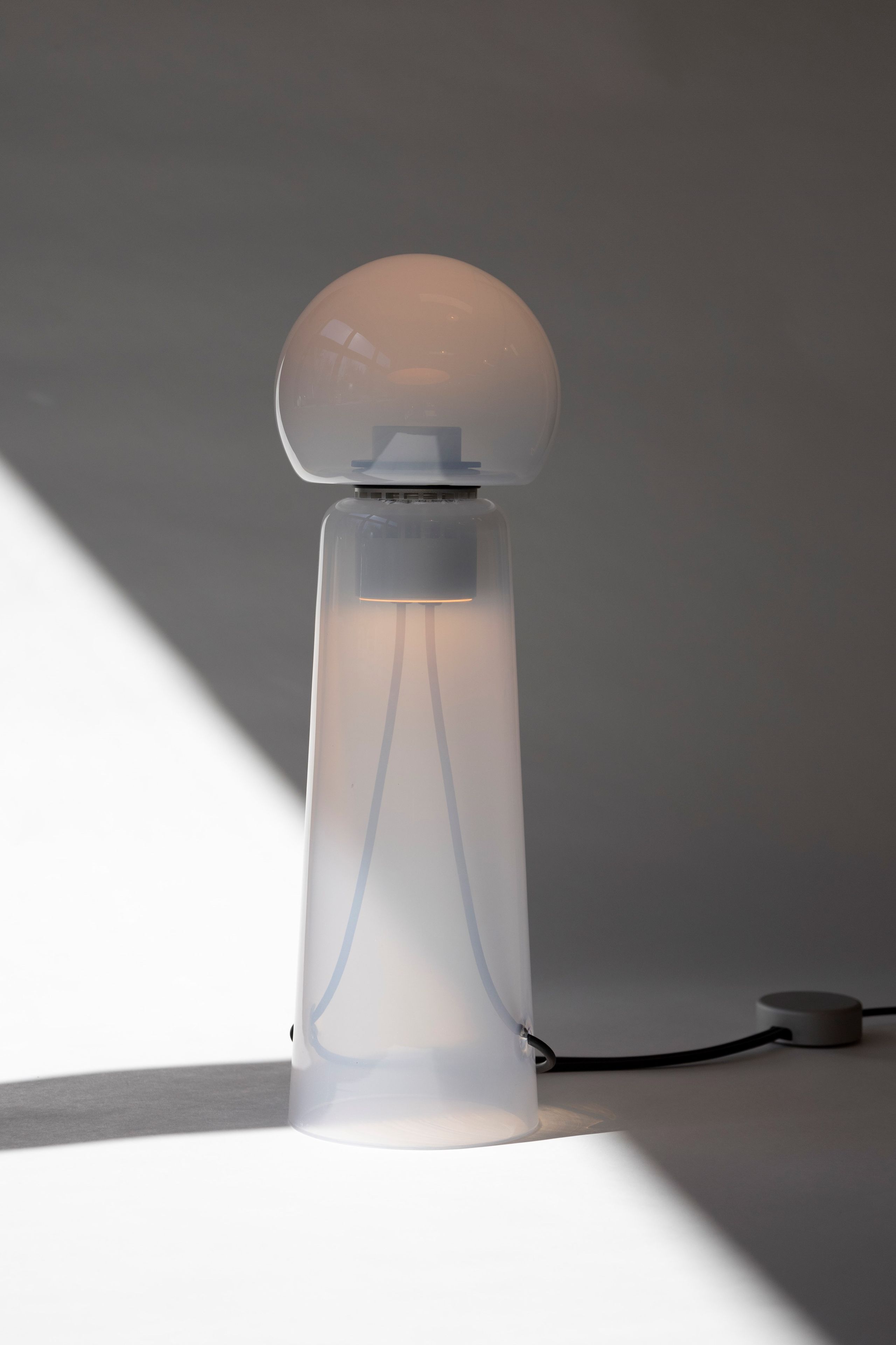 Настольная лампа из дутого стекла с диммером Darmes Gigi ARCH-00001619 - Вид №6