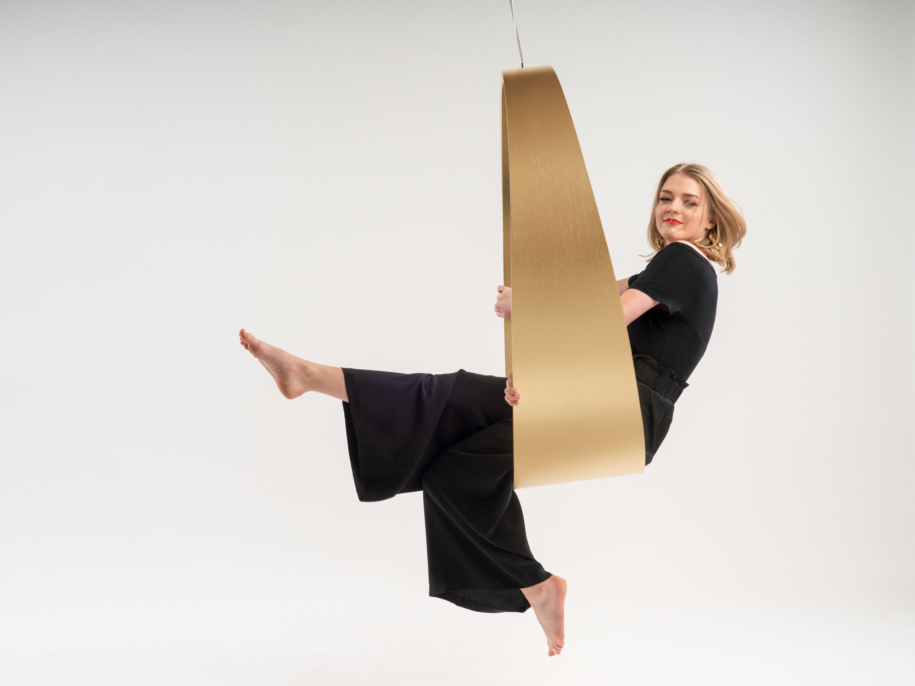 Внутреннее кресло в золотой жидкой отделке Iwona Kosicka Design SWING N.2 ARCH-00006757 - Вид №3