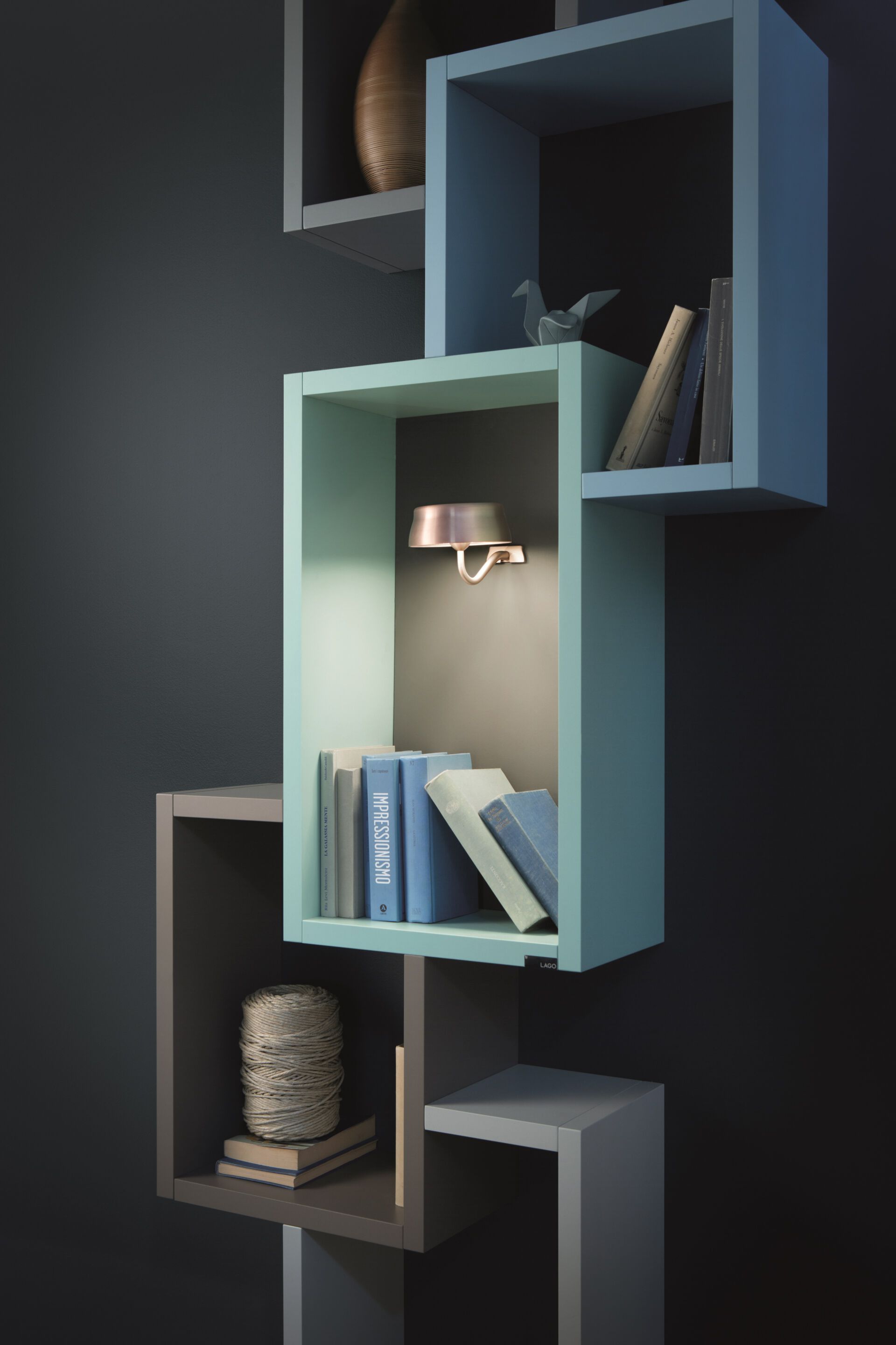 Перезаряжаемый настенный светильник Zafferano Sister Light Wi-Fi ARCH-00013624 - Вид №4