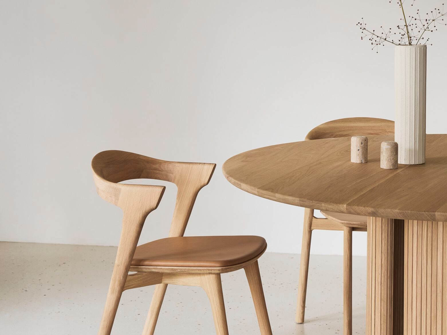 Круглый дубовый обеденный стол Ethnicraft Roller Max ARCH-00142907 - Вид №7