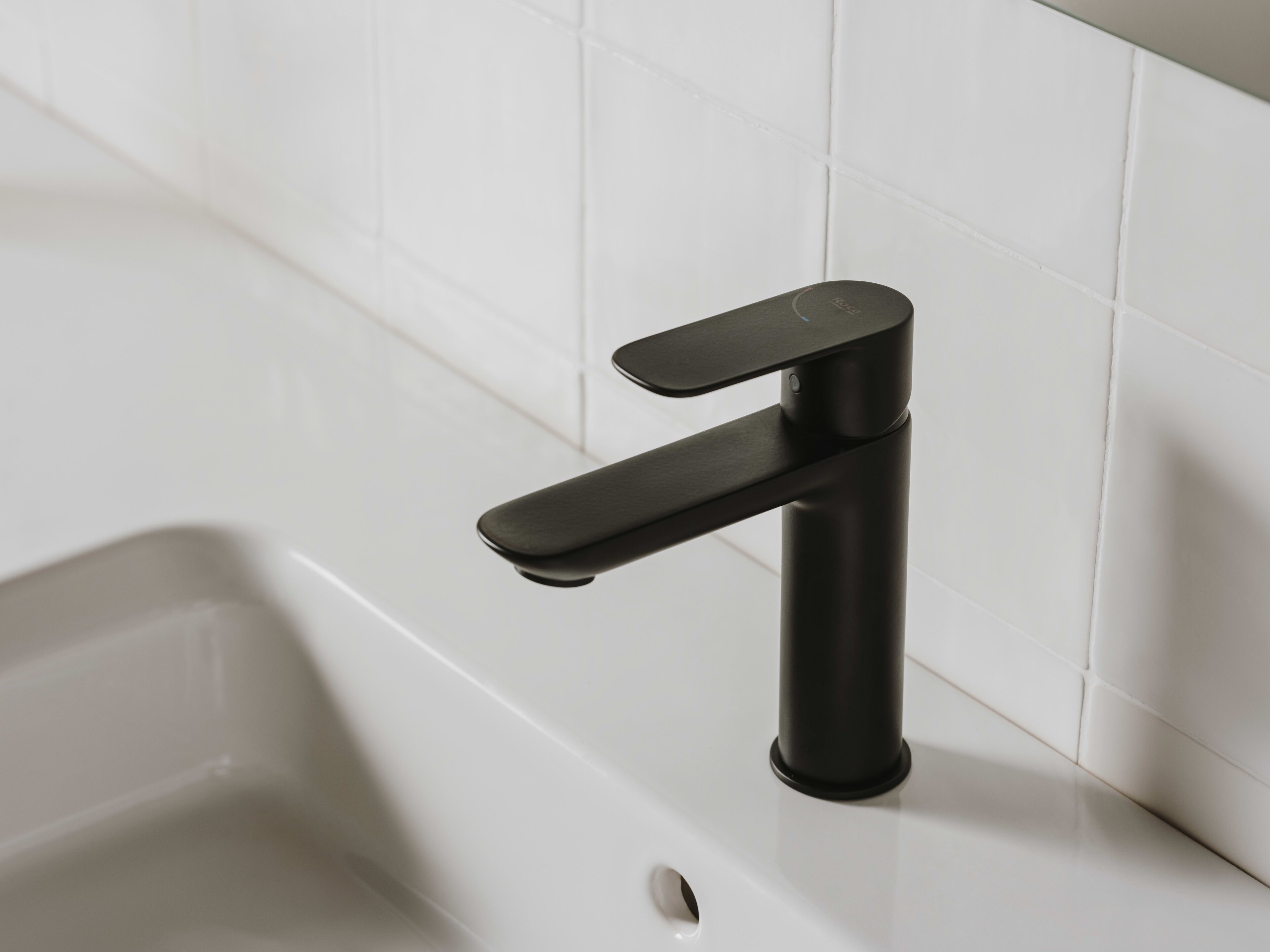 Смеситель для раковины без слива Roca Cala ARCH-00130519 - Вид №1