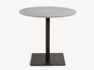 Круглый стол из натурального камня