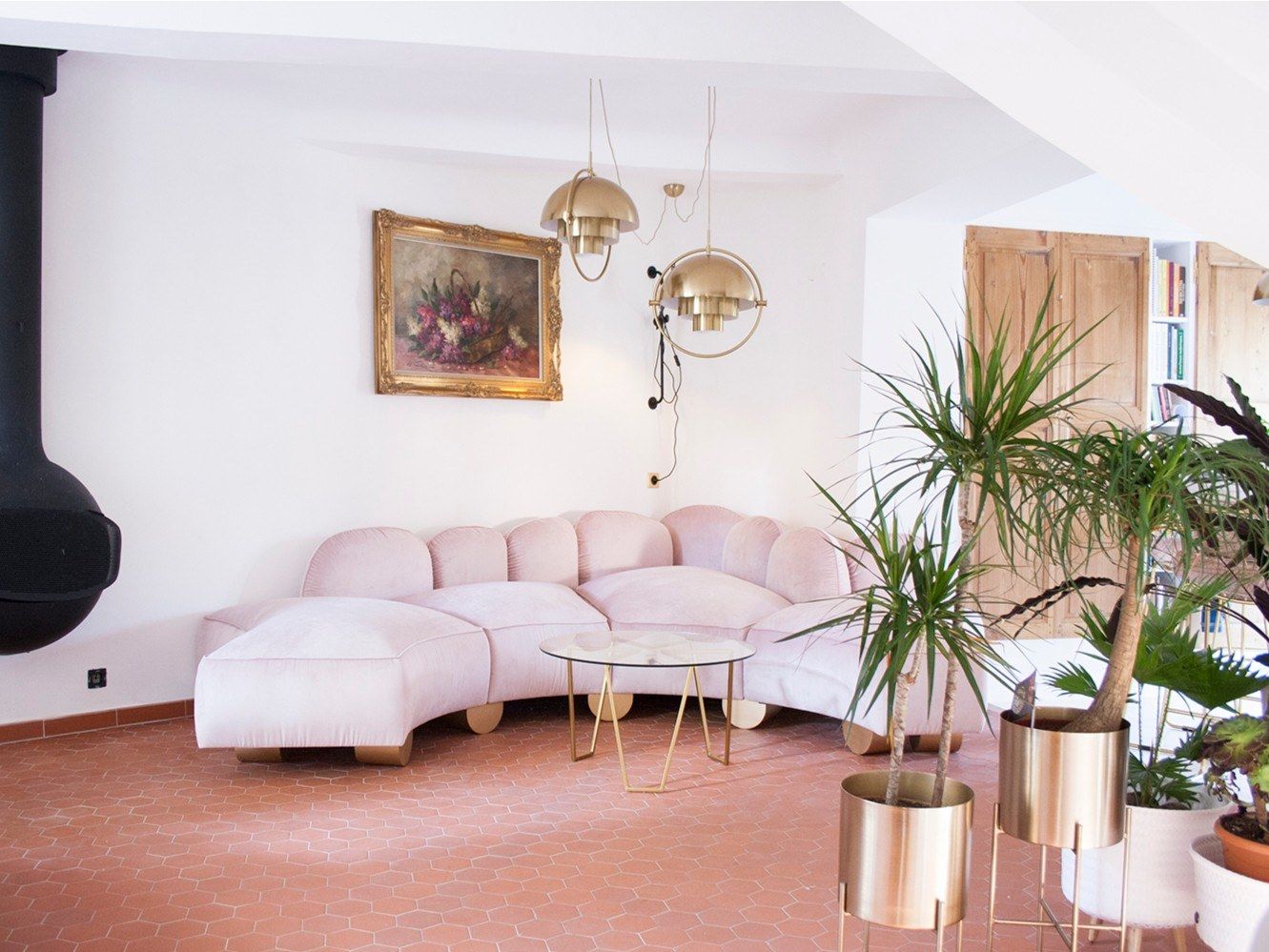 Бархатный изогнутый диван CREARTE COLLECTIONS Lab Cotignac ARCH-00088287 - Вид №1