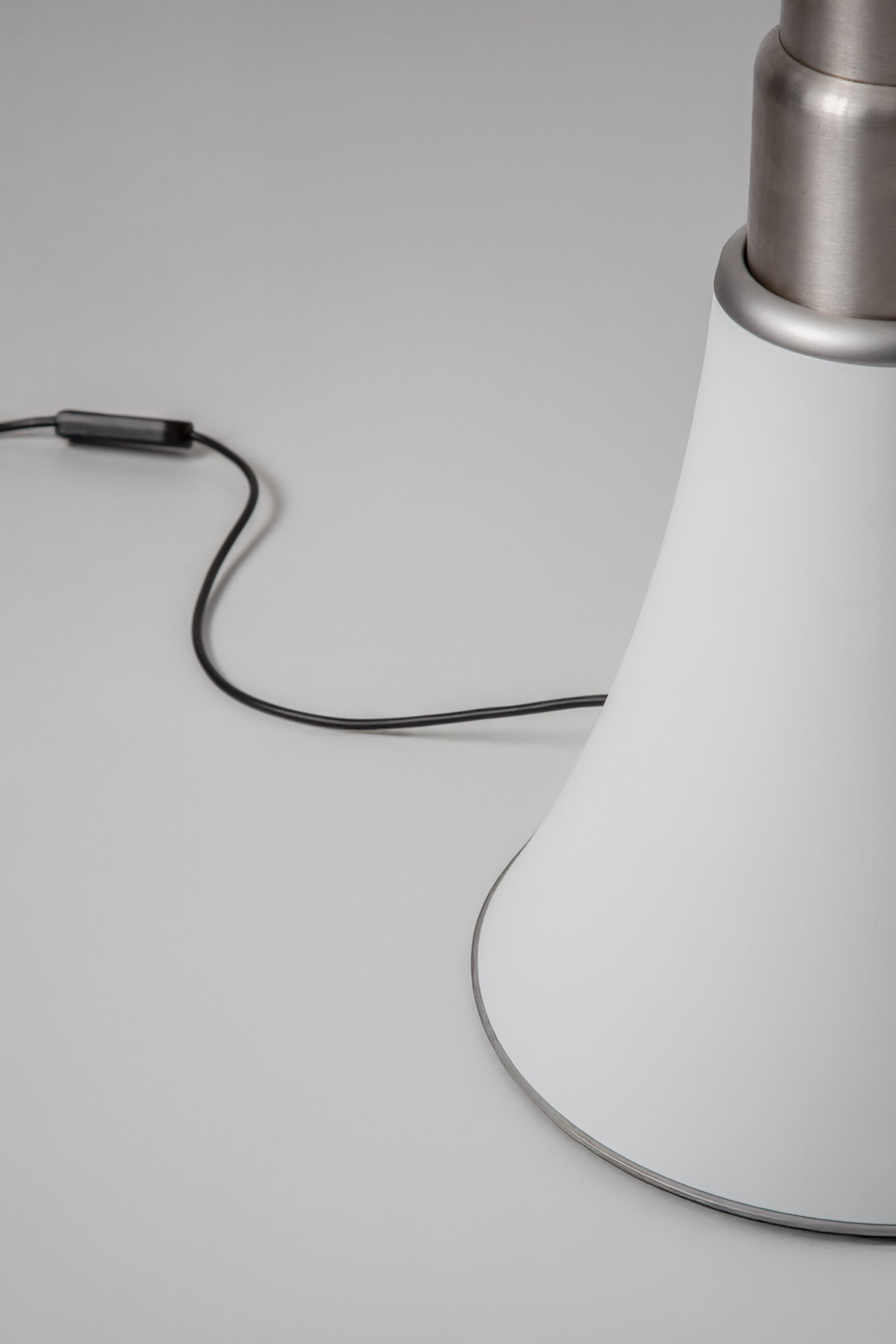 Стальная настольная лампа и метакрилатный абажур Martinelli Luce Летучая мышь ARCH-00126412 - Вид №10