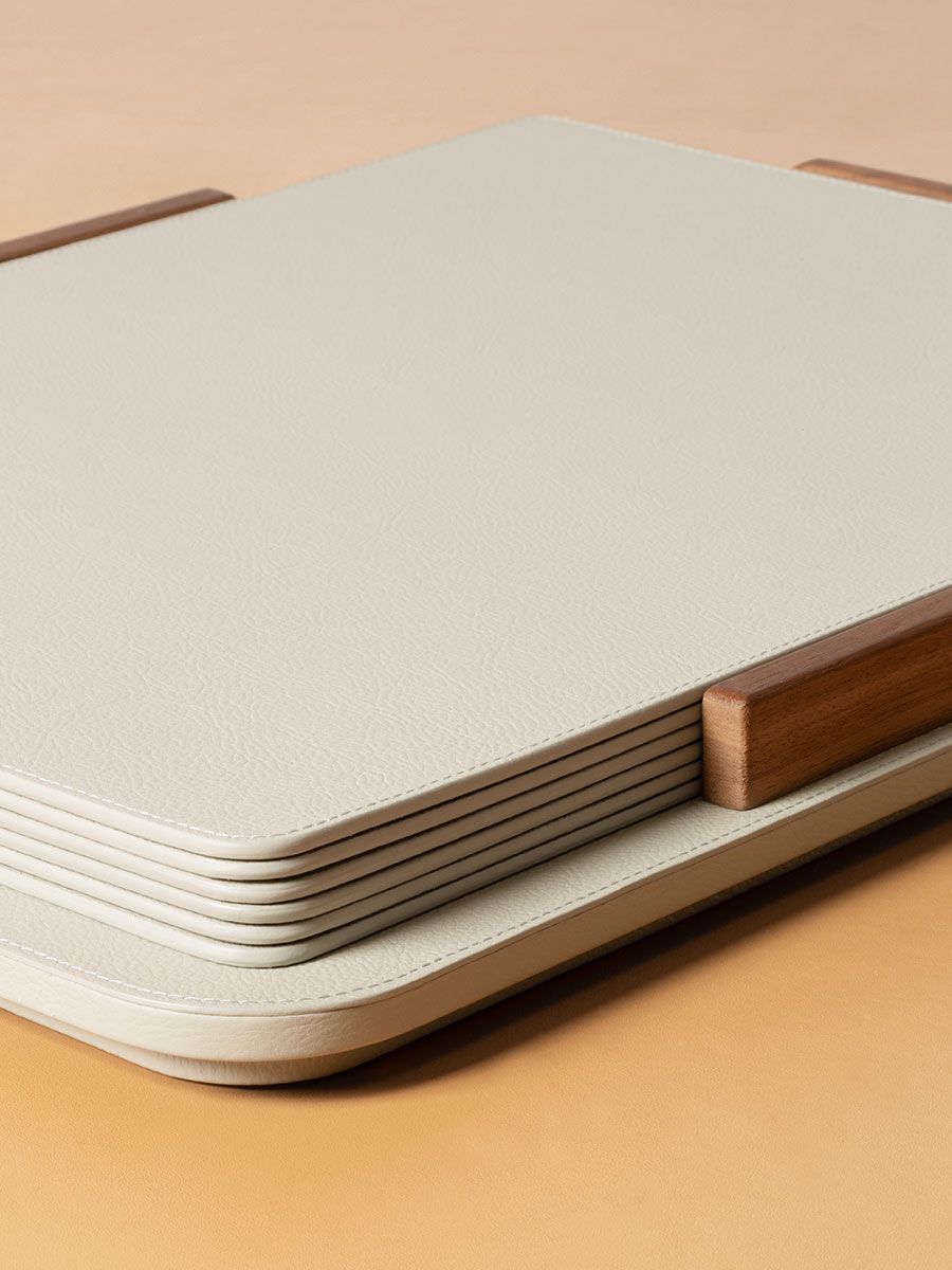 Набор кожаных салфеток Poltrona Frau TABLEWARE ARCH-00063543 - Вид №1