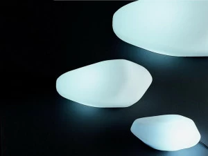 Oluce Настольная светодиодная лампа для улицы с прямым светом из полиэтилена Stones of glass
