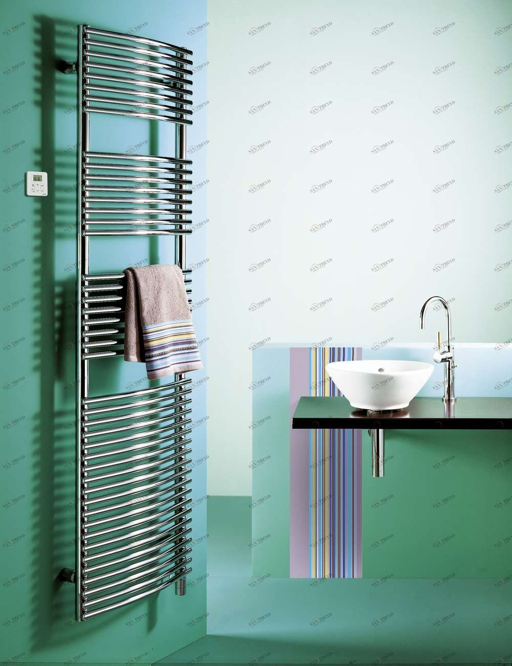 полотенцесушитель в ванной комнате дизайн фото