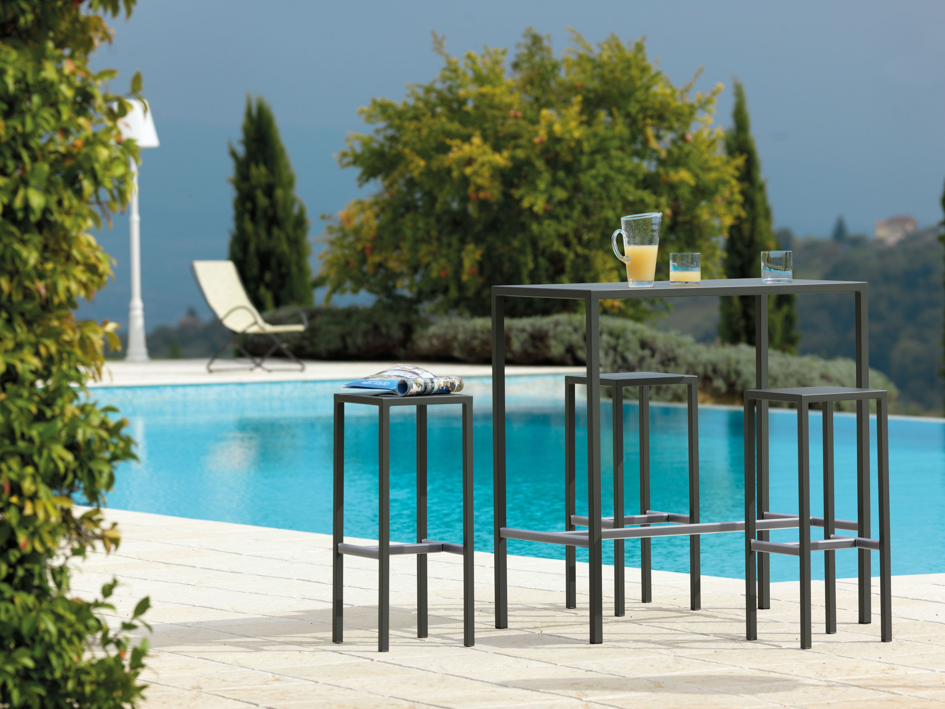 Высокий металлический садовый стул Vermobil Приморская ARCH-00115800 - Вид №1