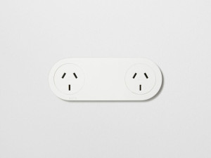 Поликарбонатная двойная электрическая розетка